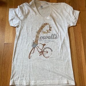 Powell’s Bookstore souvenir t-shirt women’s large